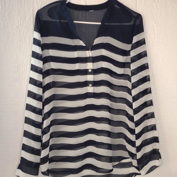 Old Navy Blue Striped Shirt - Picture 1 of 3